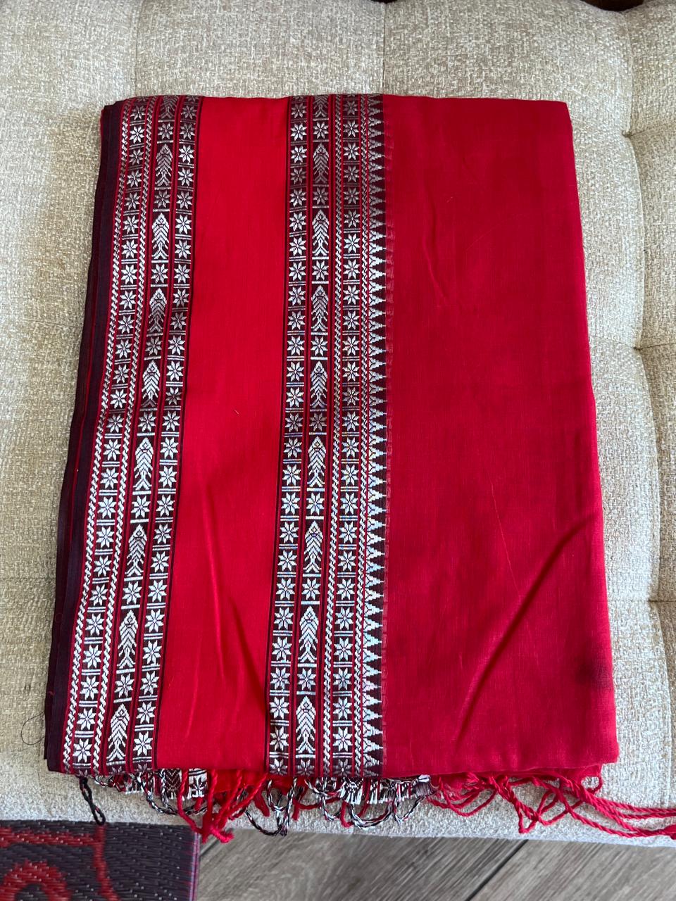 Rakti: 100 count Phulia Cotton
